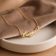 Personalisierte Namenskette mit Herz, individueller Schriftart, Geschenk für sie